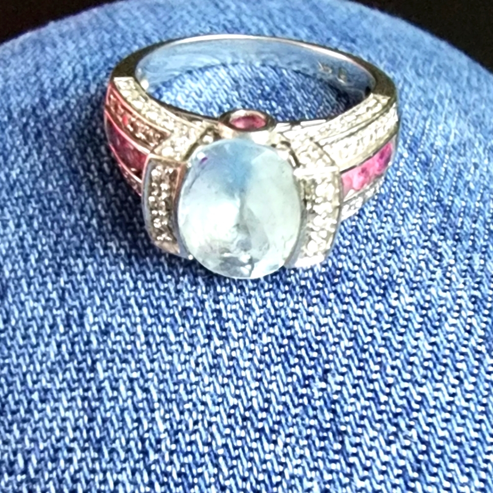 Unique Aquamarine, ruby and diamond ring.. 14k white gold.. Size 6.5